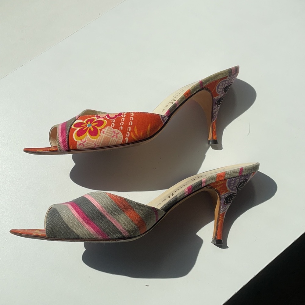 • fall floral kitten heel • - Picture 4 of 5
